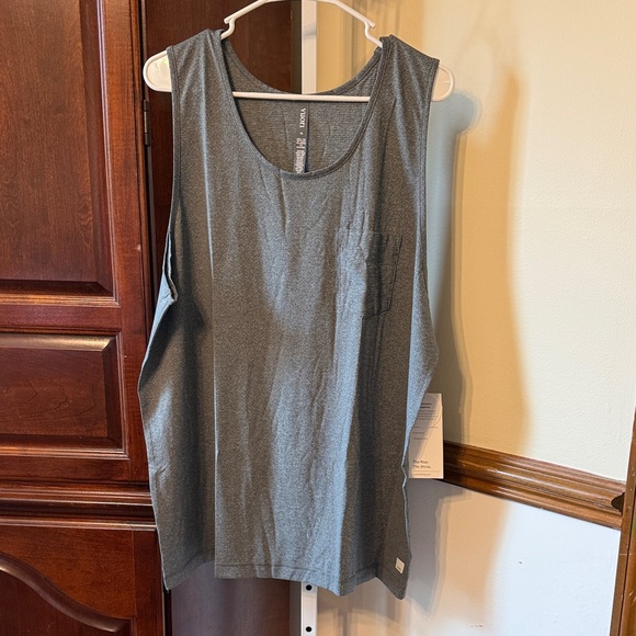 Vuori Other - NWT Men’s Vuori Tradewind Performance Tank Sz XL Heather Grey